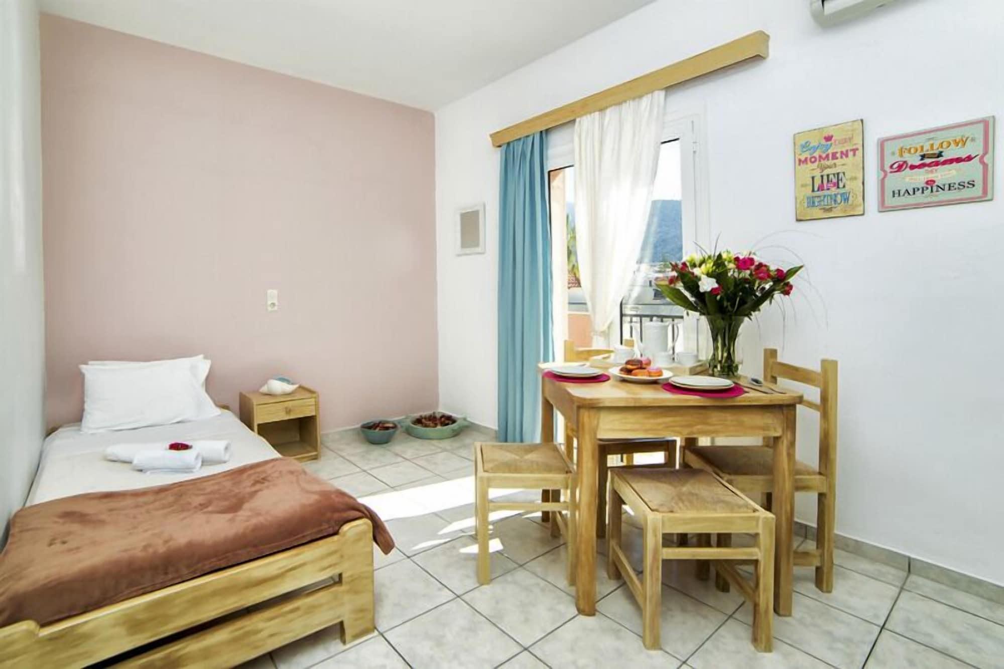 Malia Central Apartments Екстер'єр фото