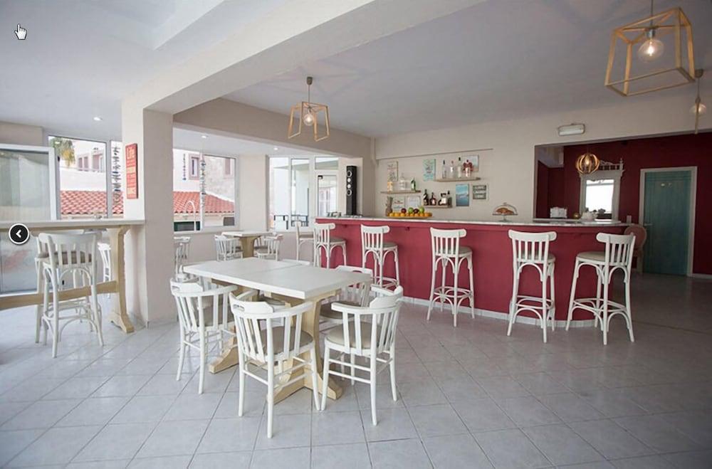 Malia Central Apartments Екстер'єр фото
